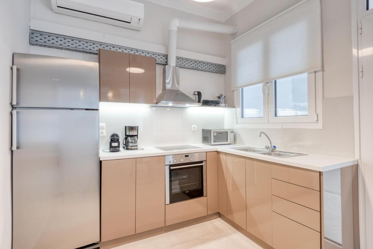 Modern 2-Bedroom Apt, 200M From The Acropolis أثينا المظهر الخارجي الصورة