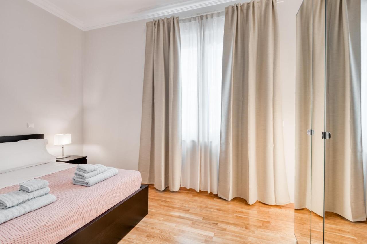 Modern 2-Bedroom Apt, 200M From The Acropolis أثينا المظهر الخارجي الصورة